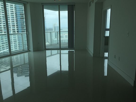 3rd image of 1900 N Bayshore Dr APT 2312