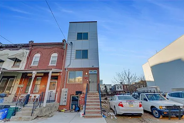 3213 N 13th St #2 — Photo 2