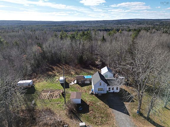 2nd image of 1171 N River Rd