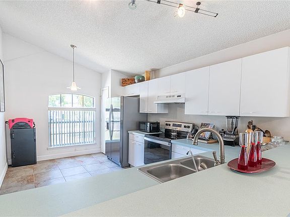 5th image of 5501 CHATHAM WOODS COURT