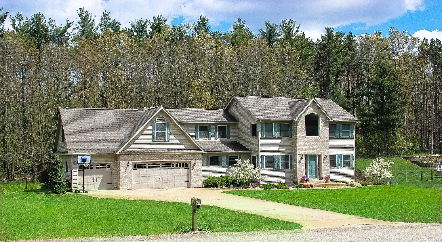 137 Dreamfield Dr photo 1