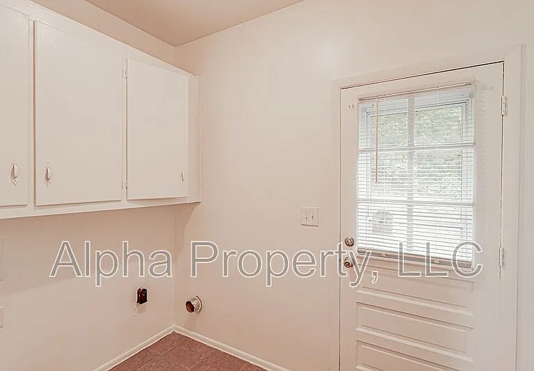 134 Saturn Ln — Photo 12