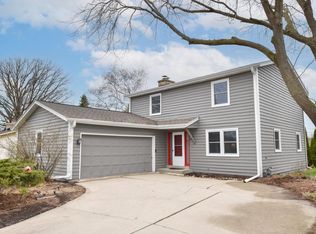 744 5th Ave, Grafton, WI 53024