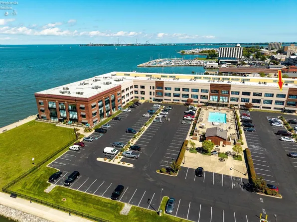 401 W Shoreline Dr Unit 314, Sandusky, OH 44870