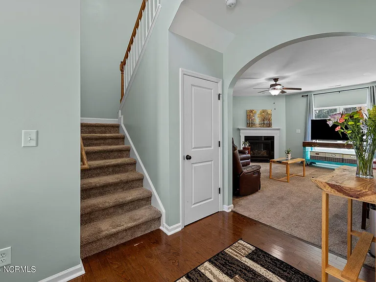 411 Palisades Way — Photo 10