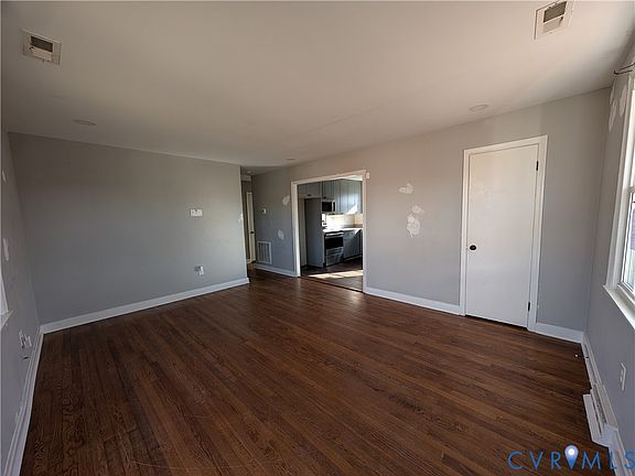 5th image of 1905 Redwood Ave