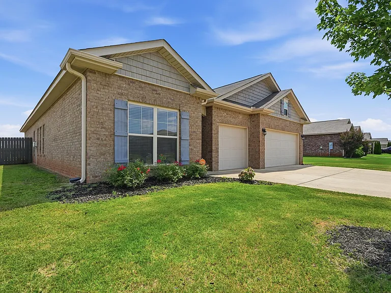 108 Creek Ridge Dr — Photo 44
