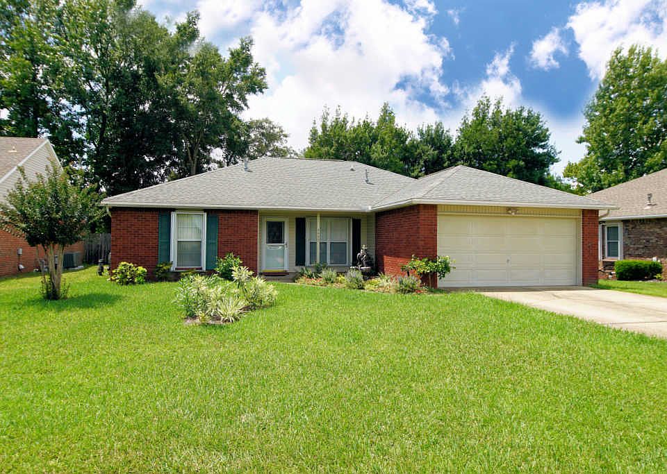 1st image of 4495 Parkwood Sq