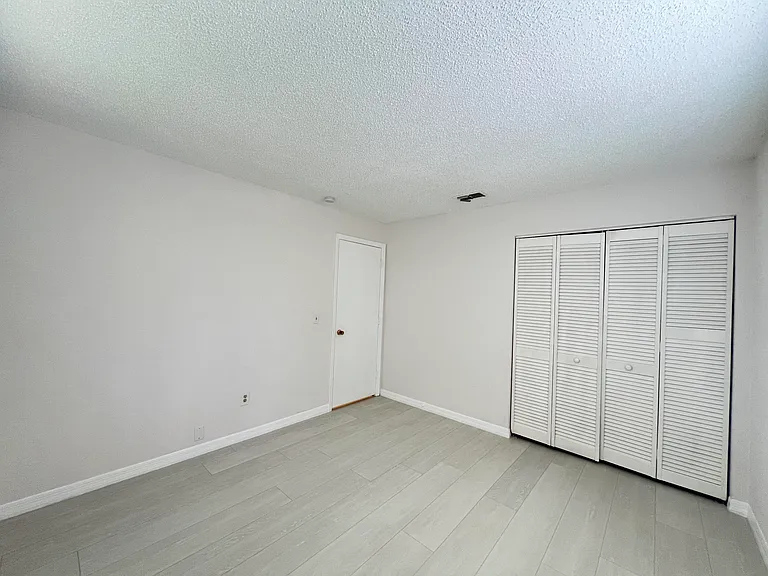 950 Louisiana Ave — Photo 14