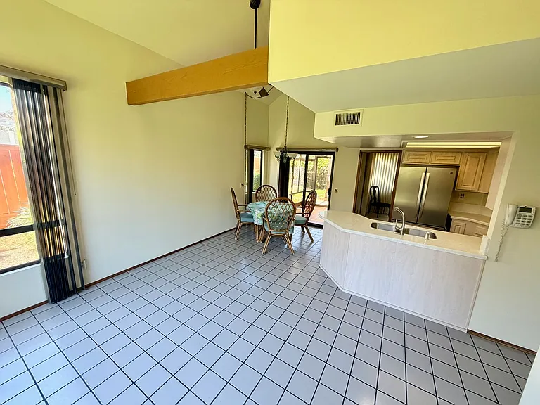 2118 Pine Crest Way — Photo 3