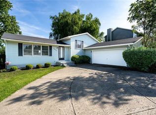 2627 Coral Ridge Ct, Dayton, OH 45449