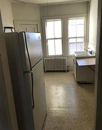 2nd image of 852 Washington St #7