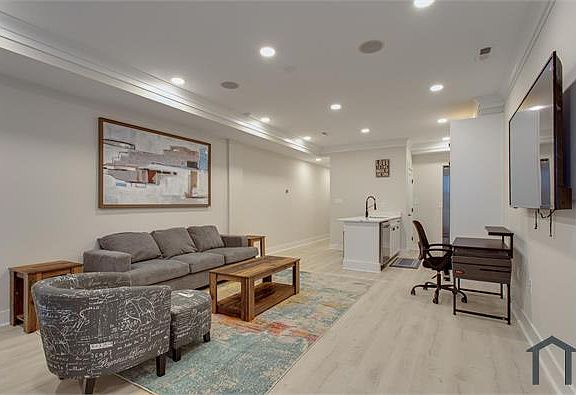 4th image of 2230 Nicholson St SE #1