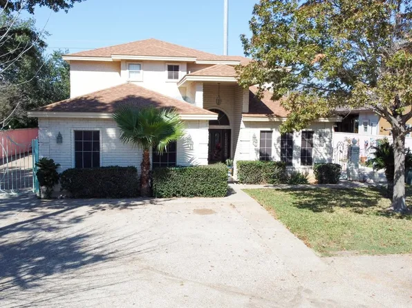 8520 Crownwood Dr, Laredo, TX 78045