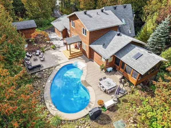8010 Iveson Dr, Ottawa, ON K0A 2P0