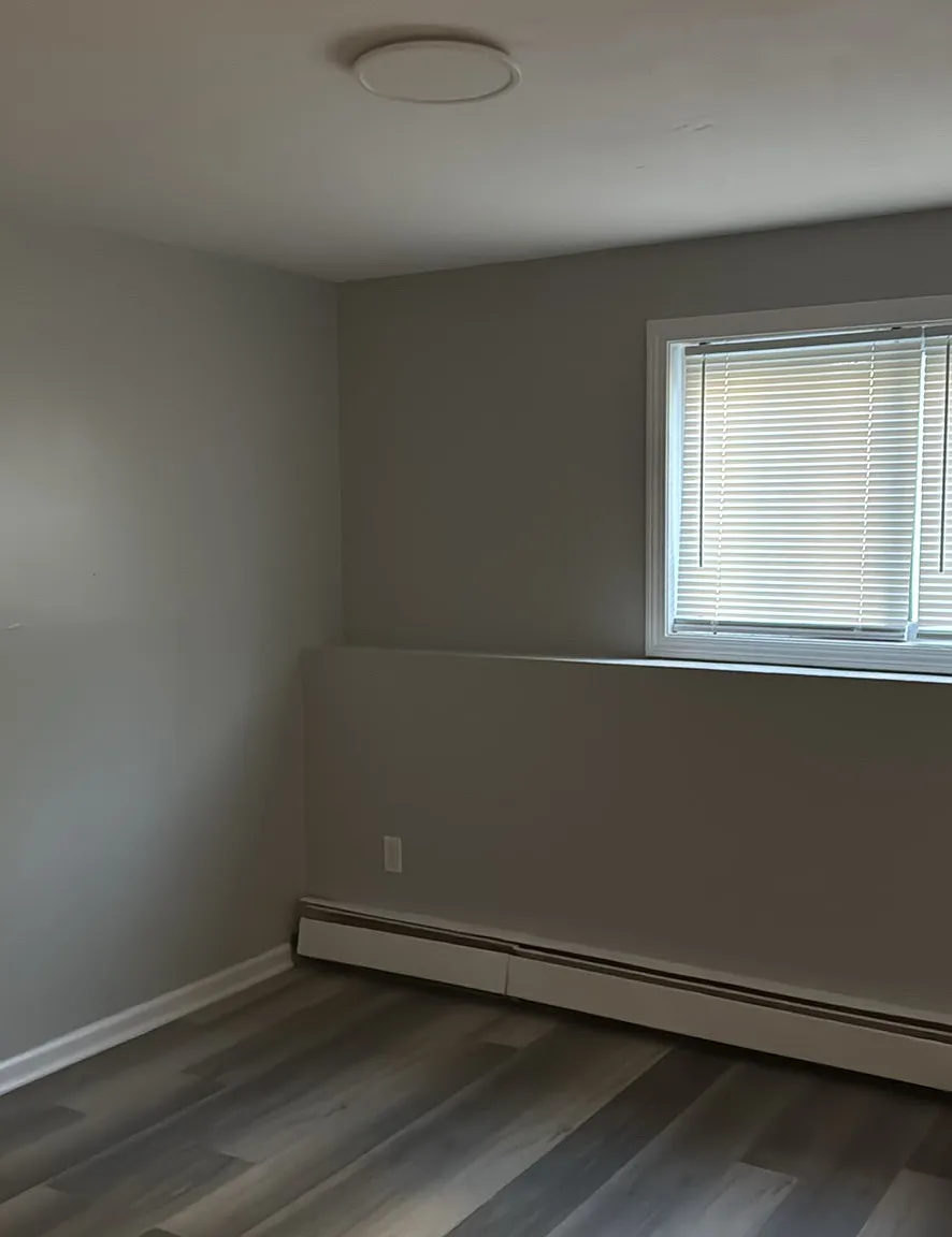 4 bed, 1200 sqft, $2,600 — Photo 1