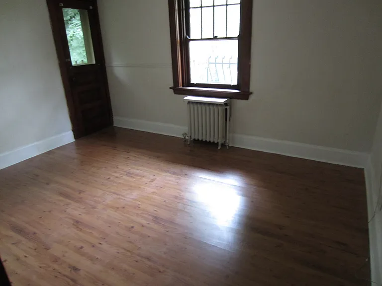621 Clemmer - Close to University Quite Dead-End Street — Photo 10