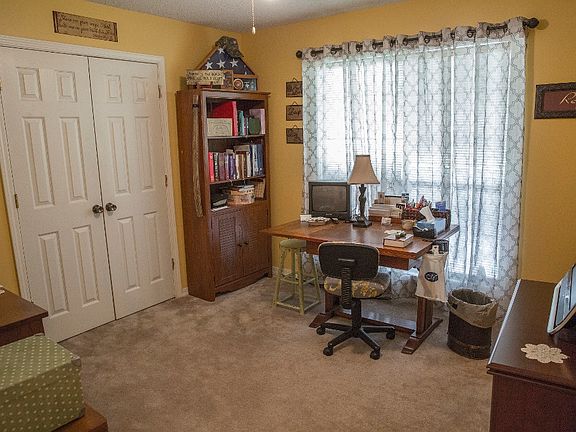 4th image of 103 Collinwood Dr