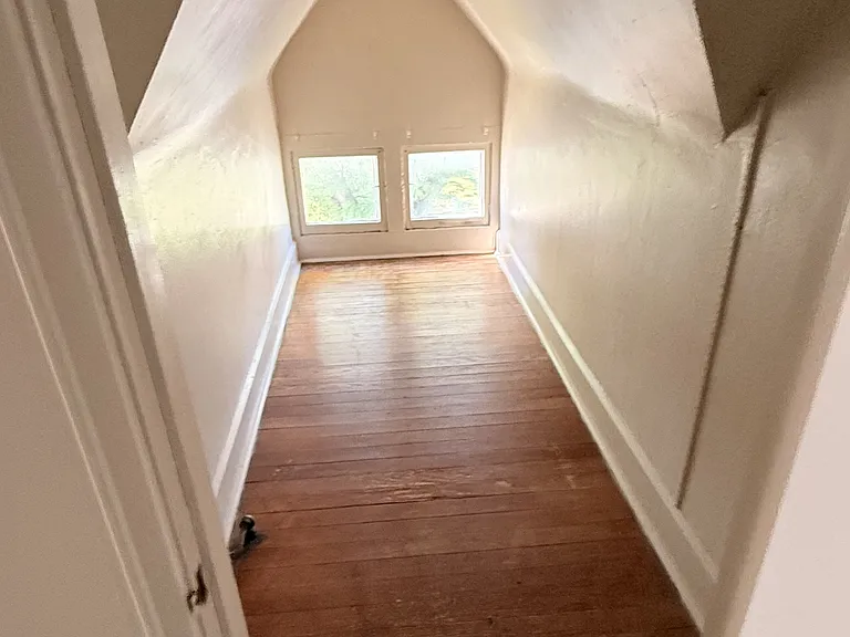 2901 Rutland Ave — Photo 5
