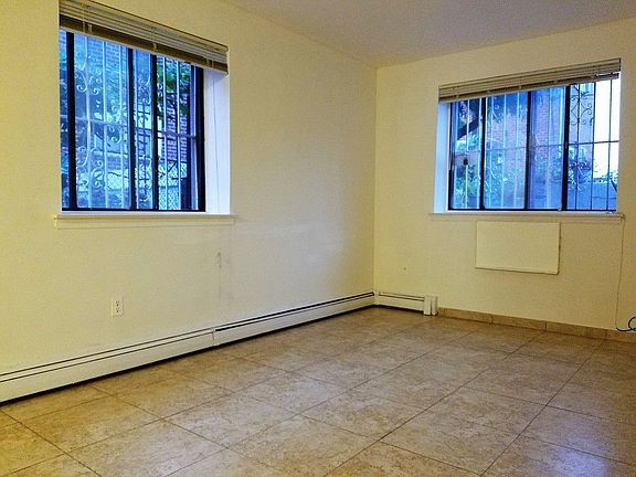 2nd image of 4611 Astoria Blvd #2