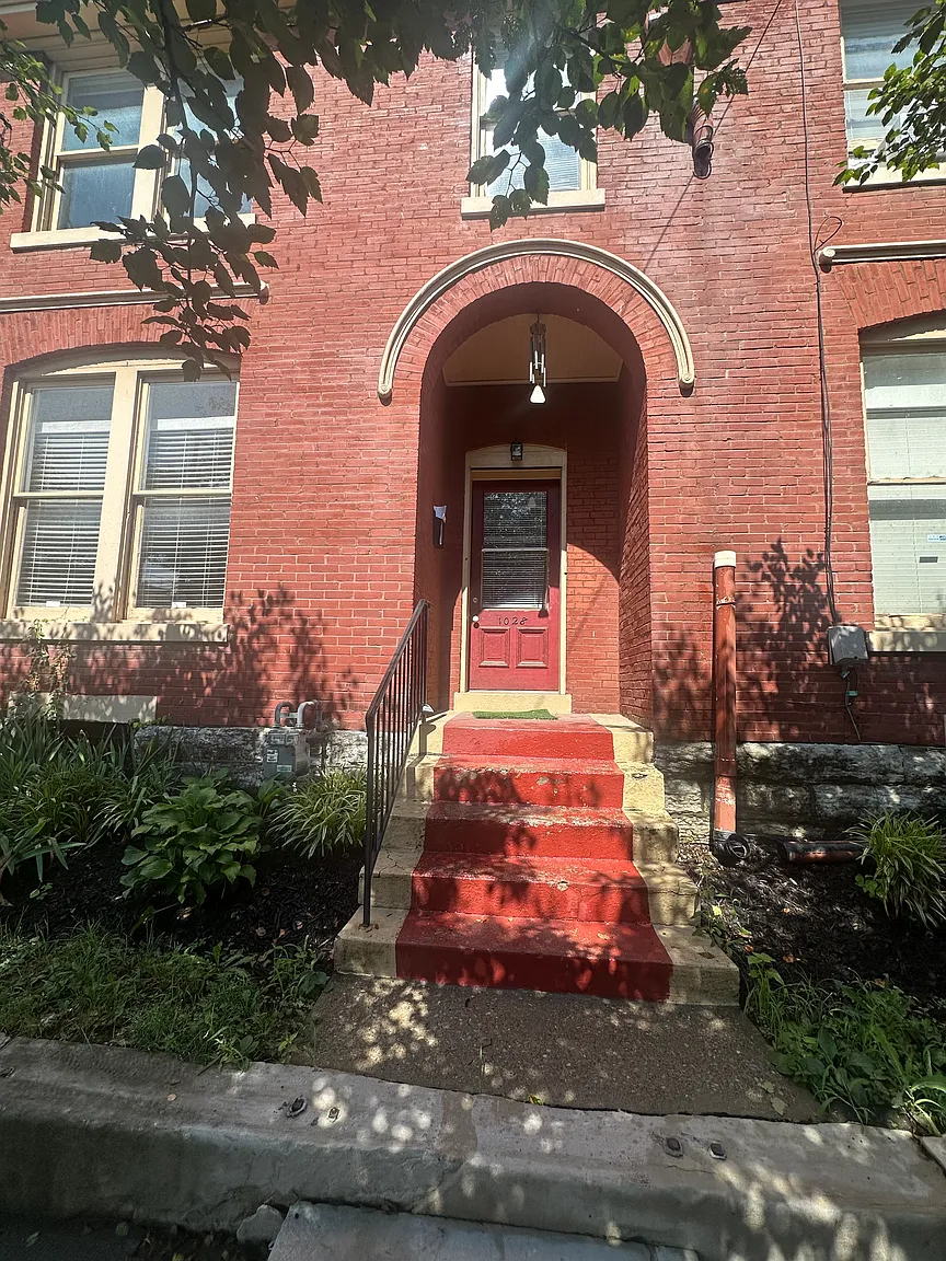 1028 S Preston St #1 photo 1