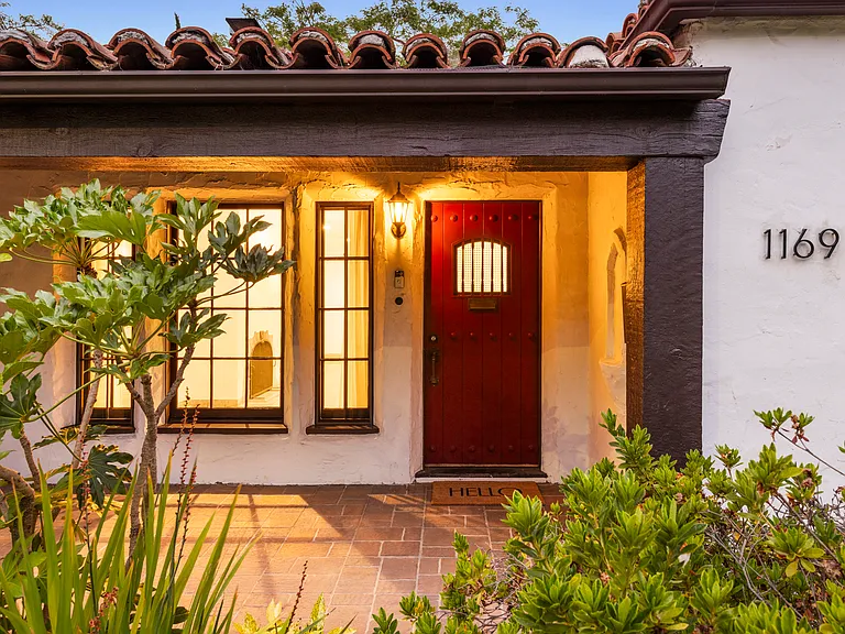 1169 S Sierra Bonita Ave — Photo 3