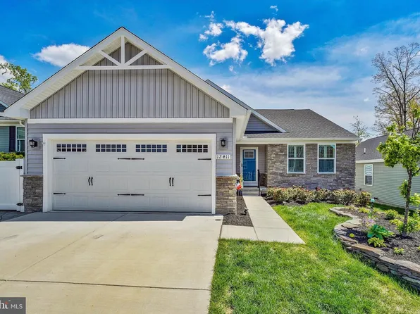 12411 General Mahone Dr, Fredericksburg, VA 22407