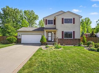 9312 Sandy Hollow Ln, Davison, MI 48423