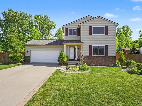 9312 Sandy Hollow Ln, Davison, MI 48423