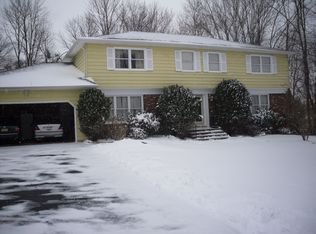 19 Duffield Dr, Ewing, NJ 08628