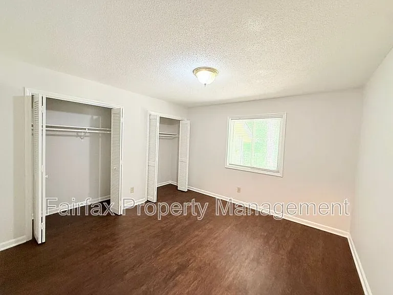 475 Cedar Lake Rd #B — Photo 6