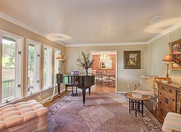 5th image of 6107 Highland Hills Dr