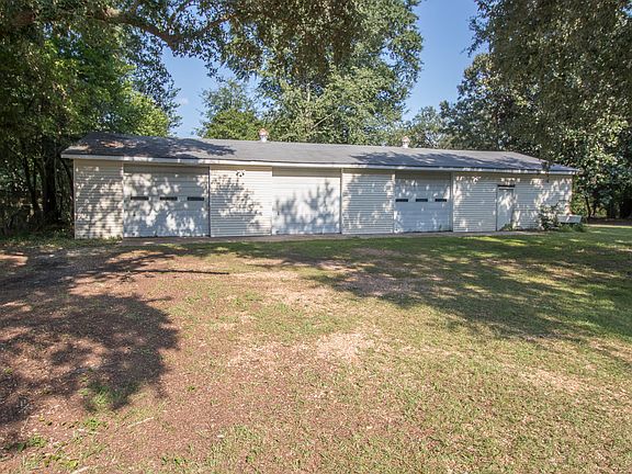 4th image of 616 Red Oak Dr
