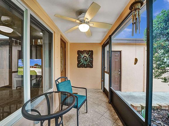 5th image of 5649 NE 5th Terrace