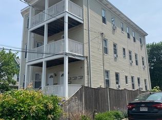 10 3rd St #1, Medford, MA 02155