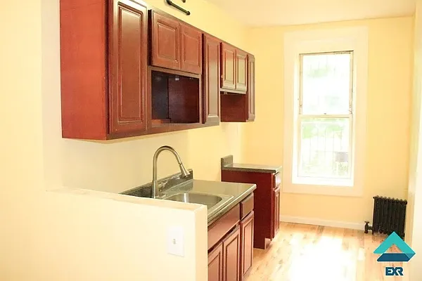 Rented by EXR | media 21