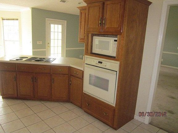 5th image of 141 Twin Parks Dr