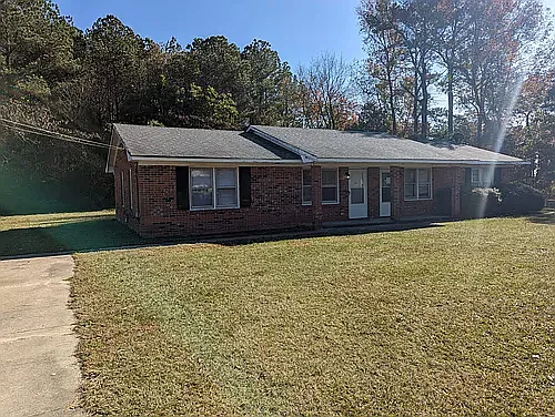 317 Longview Dr — Photo 1