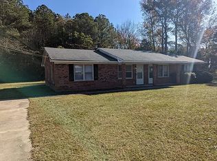 317 Longview Dr, Kinston, NC 28504