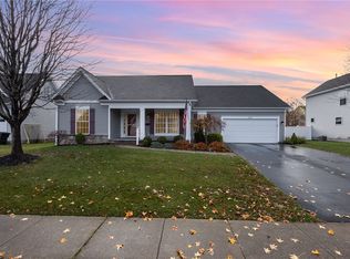 137 Hamlin Dr, Canandaigua, NY 14424