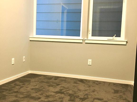 2nd floor small bedroom