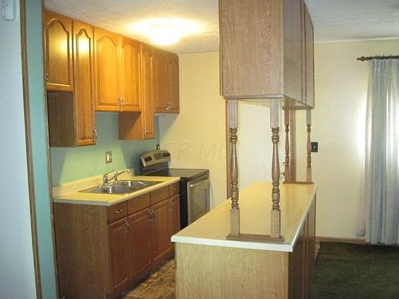 3rd image of 1110 Geneva Ave