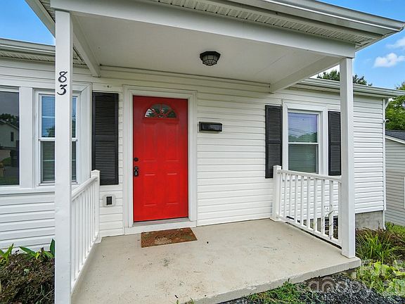 2nd image of 83 Woodsdale Pl SE