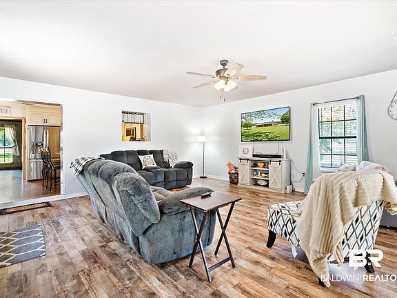 3rd image of 12380A Celeste Rd #A