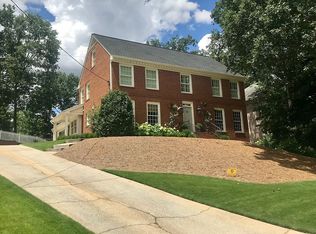 1120 Atcheson Ln, Dunwoody, GA 30338
