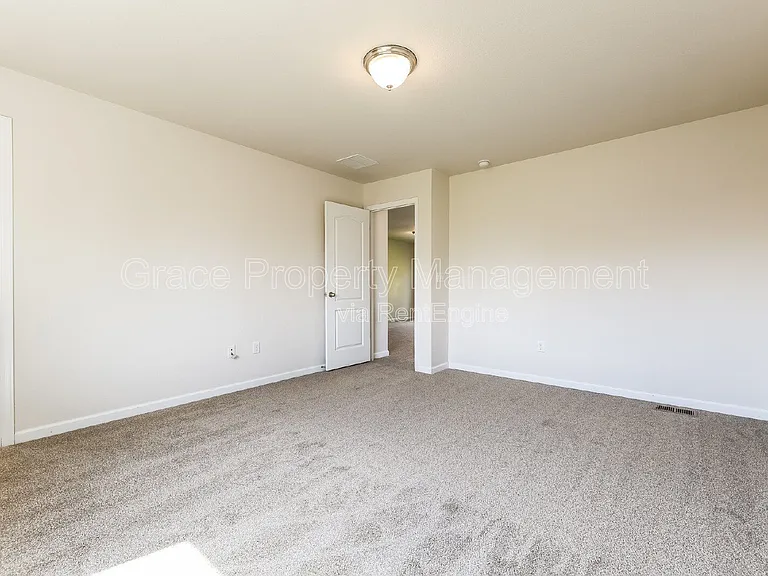9760 Memphis St — Photo 35