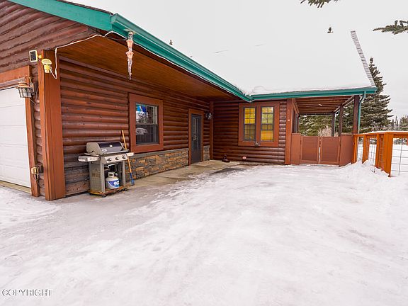 3rd image of 35097 W Brook Dr