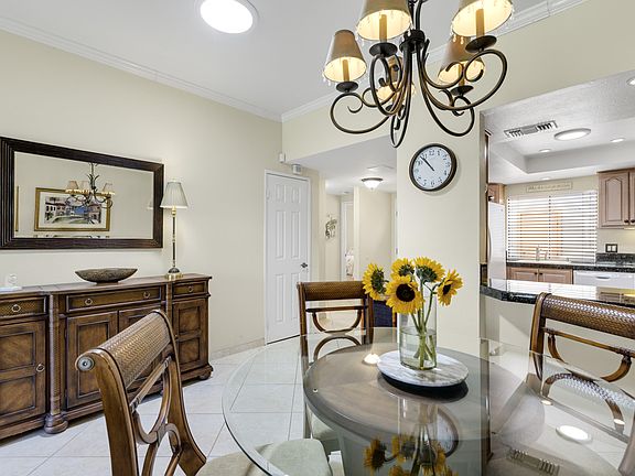 3rd image of 715 N Barcelona Cir