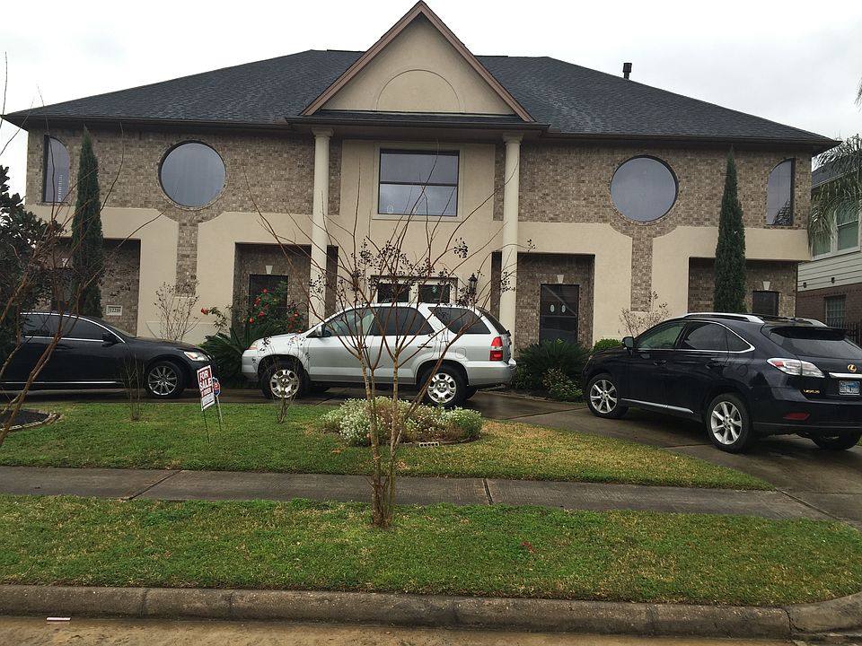1st image of 12218 Ashley Circle Dr E