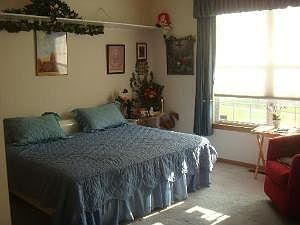 3rd image of 398 Woodhill Dr